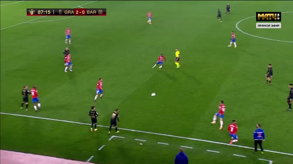 拜仁中场统治比赛