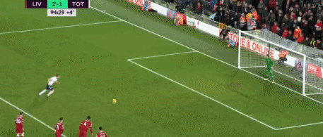 中超比赛亮点：上海海港2-1战胜山东泰山,